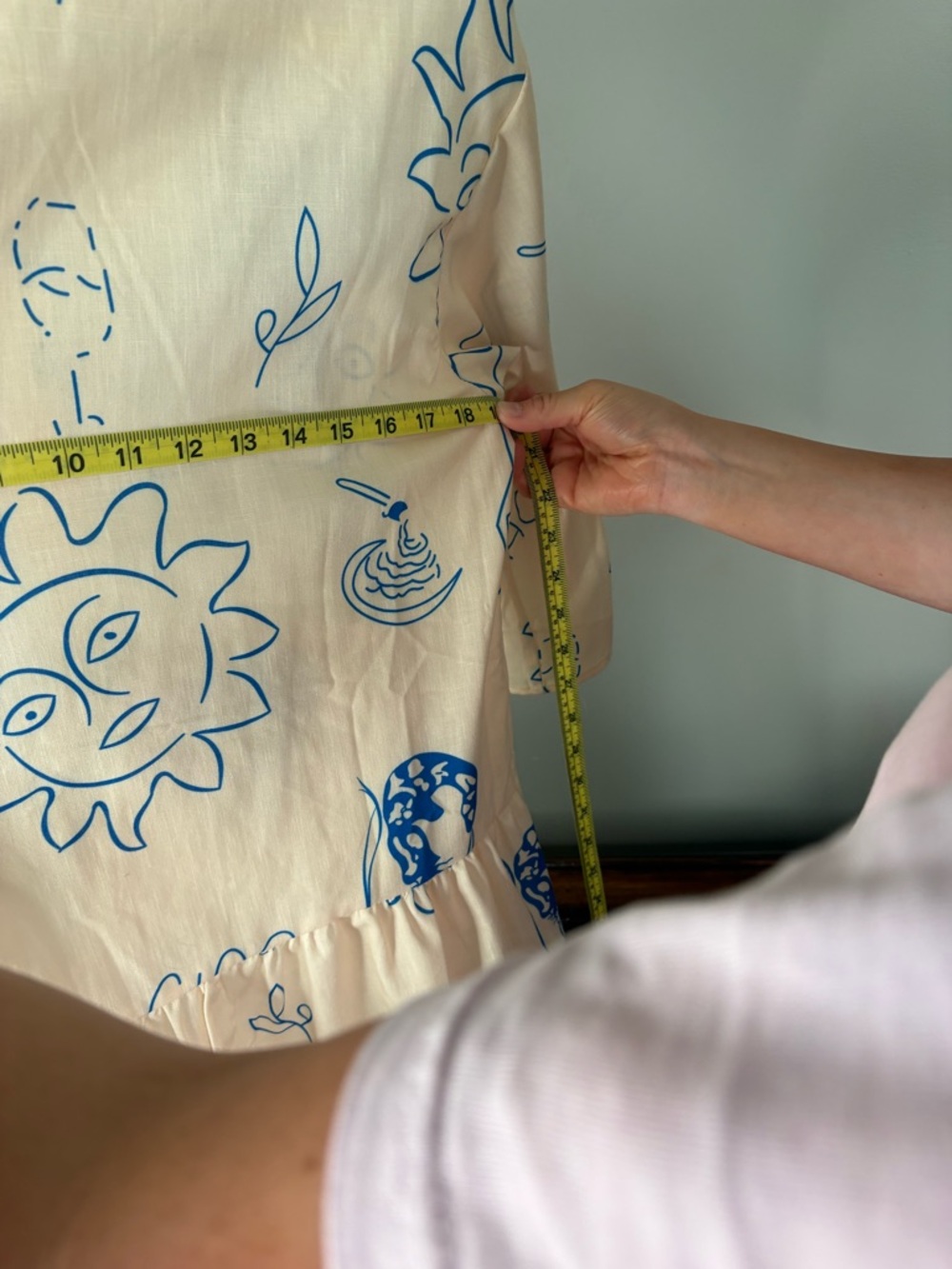 Cream Button-Front Tunic Dress with Blue Sun Print - Picture 6 of 6